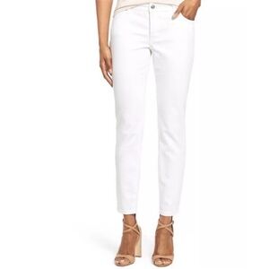 NWT Burberry Brit Relaxed Skinny Jean in White